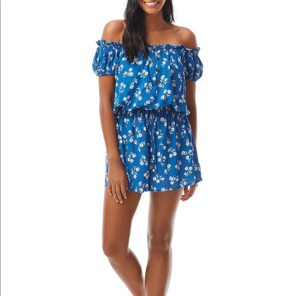 NWT Kate Spade daisies shorts romper. Small